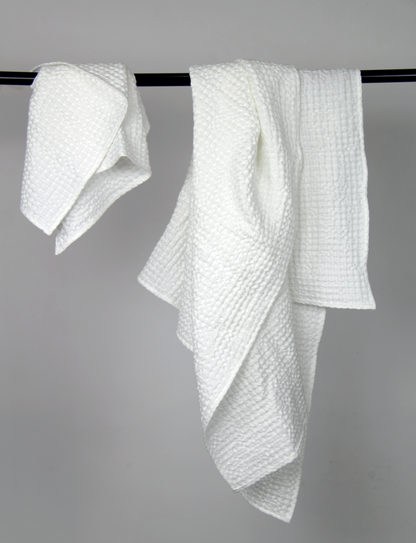 Light Grey Linen Waffle Towel - Luxurious Softness & Superior Absorbency