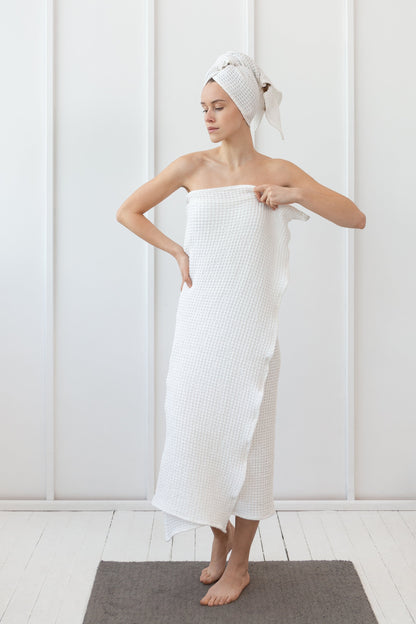 Navy Blue Linen Waffle Towel | Luxurious & Soft Bathing Experience